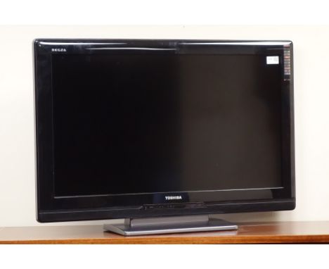 Toshiba 32AV554D 32'' LCD television with remote (This item is PAT tested - 5 day warranty from date of sale)   Condition Rep
