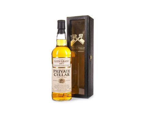 GLEN GRANT 1977 PRIVATE CELLAR Single Malt Scotch Whisky 70cl, 43% volume, in box.