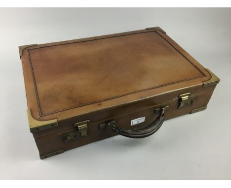 VINTAGE SUITCASE