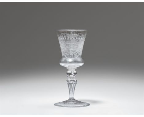 Pokal mit dem Wappen des Reichsgrafen Friedrich Karl von Schönborn-BuchheimEntfärbtes Glas mit Mattschnitt. Tellerfuß mit zwe