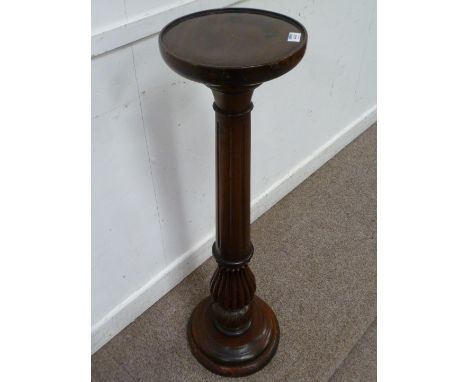 Early 20th century mahogany column, turned and fluted, H105cm