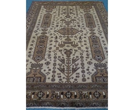 Persian Shiraz beige ground rug carpet, 290cm x 200cm