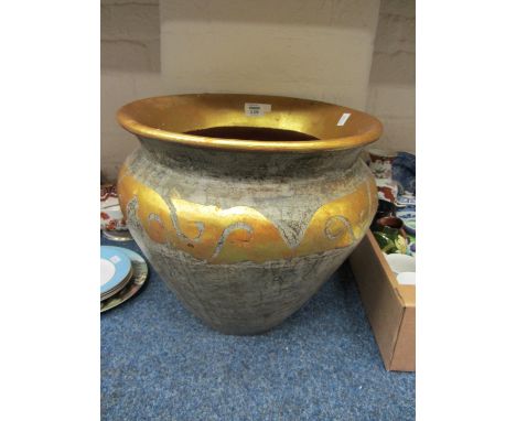 Large gold coloured planter H39cm, pedestal bowl, four Wedgwood 'Grand Tour' collector's plates and one other collector's pla