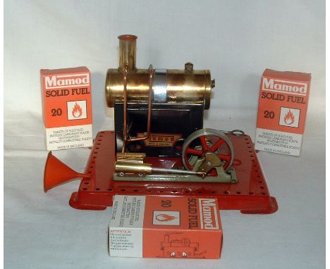 MATCHBOX SP2 Horizontal Single Cylinder Steam Engine. Good Plus with Burner, Funnel and Fuel Tablets