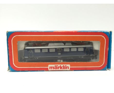 MARKLIN 3039 3R DB Blue Class 110 Express O/H Electric no 110-234-2 with operating Pantograph. Excellent with Instructions in