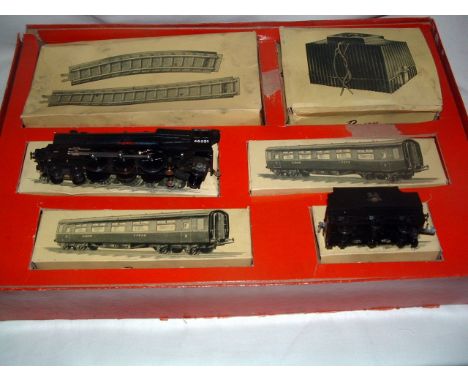 ROVEX RICMOND Production Princess Elizabeth Model Electric Train set comprising a BR Black 'Princess Elizabeth' 4-6-2 (with P