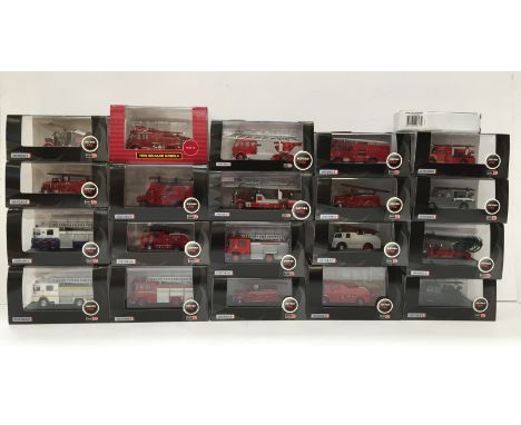 Quantity of Oxford Fire Series 1/76 scale diecast models, includes AEC Regent Hong Kong and AFS Bedford Heavy Unit. M and box