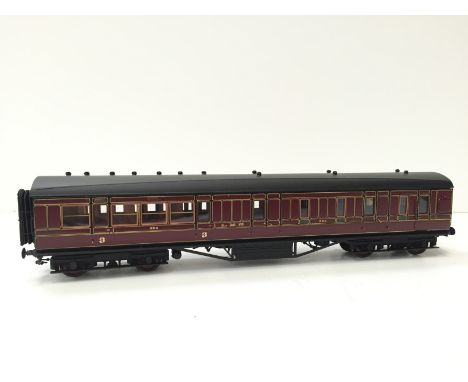 Lawrence Scale Models Brass Kit Built LMS Maroon Suburban Brake Third no 654. Built by Derek Lawrence and painted by Larry Go