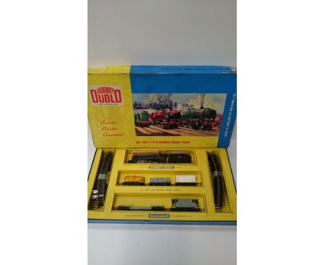 HORNBY DUBLO 2R Train Set 2024 BR (M) Express Goods Set comprising  2224 BR Black Class 8F 2-8-0 no 48073 (Fair Plus) and Goo