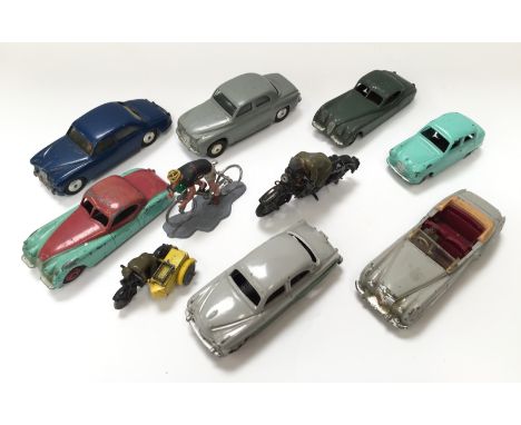 Selection of Corgi and Dinky cars, includes 2 x Dinky 157 Jaguar, one in turquoise and cerise and the other in green with bei