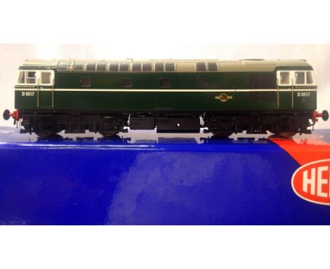 OO scale Heljan 33621, class 33 diesel, D6517, Gloss Green Late Crest. In excellent condition, box with storage wear. P&amp;P