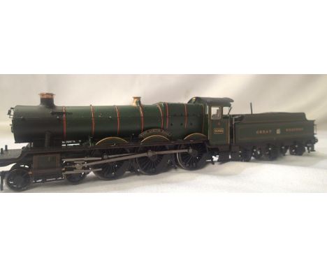 OO scale Bachmann Rood Ashton Hall G.W.R Green, 4965, in very good condition, unboxed. P&amp;P Group 1 (£14+VAT for the first