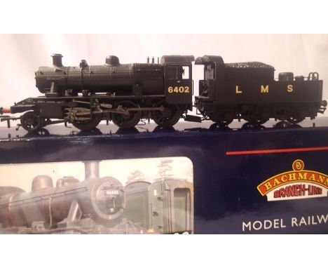 OO scale Bachmann 32-830, Ivatt class 2 with tender, L.M.S Black, 6402. In excellent condition, box has storage wear. P&amp;P