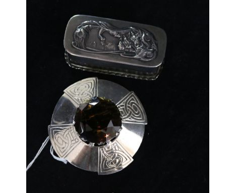 An Edwardian Art Nouveau silver trinket box, Birmingham, 1902 and a Scottish silver and paste brooch.