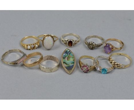 A COLLECTION OF SIX 9CT DRESS RING, (approximate weight 15.0 grams) and five silver etc