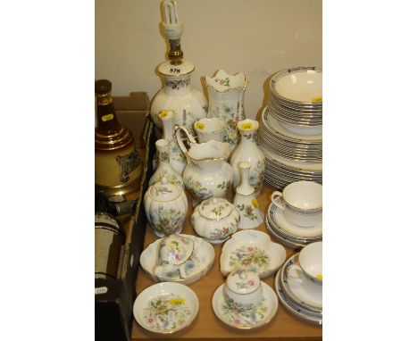 AYNSLEY 'WILD TUDOR' TRINKETS, table lamp, vases, etc (16) 
