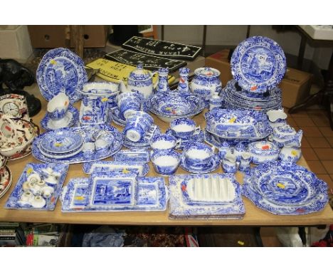 A QUANTITY OF SPODE 'ITALIAN' BLUE AND WHITE DINNER/TEA WARES, DOOR HANDLES ETC, to include toast rack, cheese dish, cruets, 