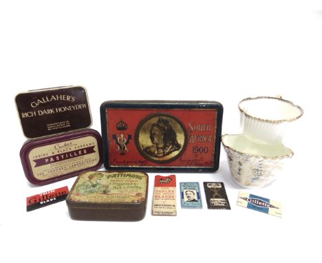ASSORTED COLLECTABLES  comprising a Boer War 'South Africa 1900' gift tin; a ceramic shaving mug with gilt inscription 'Europ