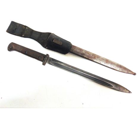 MILITARIA - A CZECHOSLOVAKIAN VZ-24 KNIFE BAYONET  the 29.5cm blade marked with a 'Z' in a circle at the ricasso, the back ed