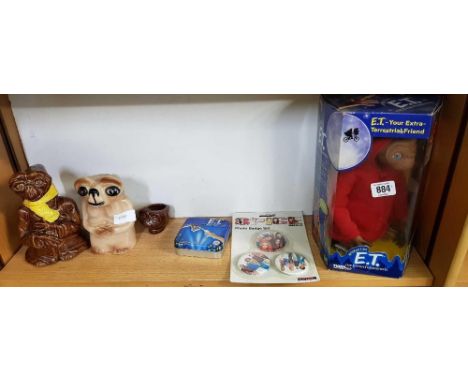 SHELF OF VARIOUS ET ITEMS INCL; MONEY BOXES & A BOXED INTERACTIVE ET TOY