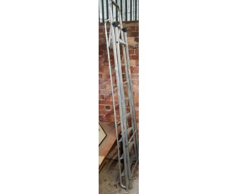 8 STEP ALUMINIUM DECORATORS STEP LADDER