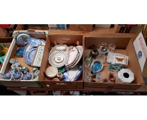3 CARTONS OF MISC BLUE & WHITE CHINA PLATES, GLASSES & A SET OF CERAMIC BUTTERFLY COASTERS