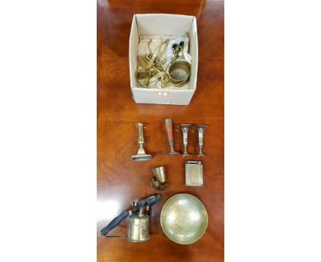 CARTON WITH MIXED BRASS WARE INCL; BLOW LAMP, VASES, COAT HOOKS,DOOR FURNITURE & OTHER BRASS WARE