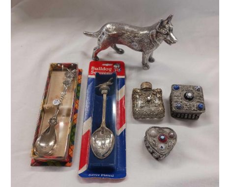 2 SOUVENIR SPOONS, 2 SMALL METAL TRINKET BOXES, A SCENT CONTAINER & A CHROME PLATED ALSATIAN DOG