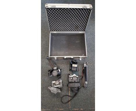 ALUMINIUM CAMERA CASE WITH CAMERA TRIPOD, PENTAX ME SUPER, MINOLTA, OLYMPUS TRIP 35 & A FLASH UNIT