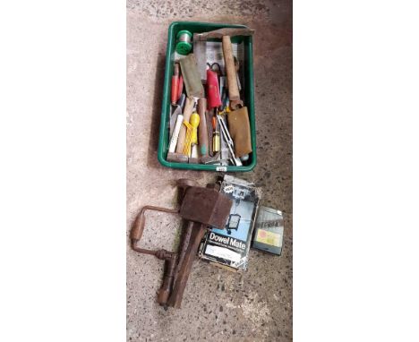 CARTON WITH QTY OF HAND TOOLS