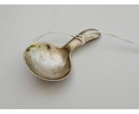 SILVER PLAIN CADDY SPOON, SHEFFIELD BY W.S, S & CO