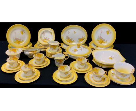 Shelley 'Phlox, Reg,No.781613 table service including six tea cups and saucers, six bowls, twelve dinner plates, a tureen; et