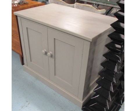 CABINET, front doors opening to internal shelf, grey painted finish, 100cm x 63cm x 81cm H.