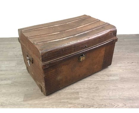 VINTAGE TIN TRUNK, 73cm wide, along with a brass jelly pan, copper kettle, brass pot, vase and other metal ware