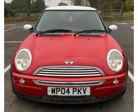 Mini Cooper, 3 door hatchback, 1598cc petrol engine, reg WP04 PKV, registered 21/6/04, MOT until 7/2/22, V5C, 1 key, conditio