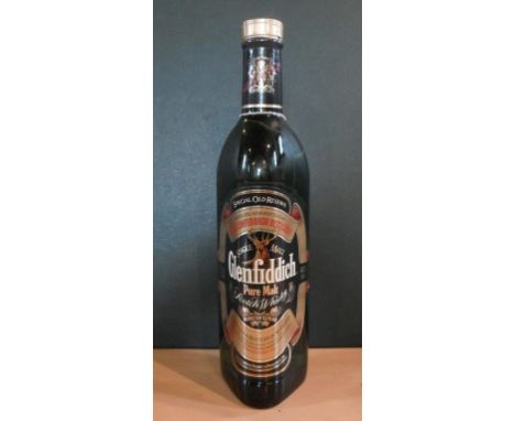 A bottle of Glenfiddich Special Old Reserve Pure Malt Scotch Whisky, 1980's, 70cl, 40% vol.