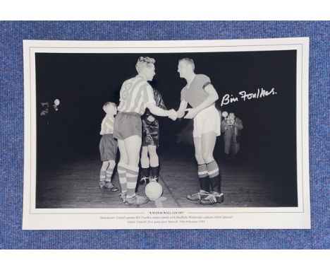 Football. Bill Foulkes Signed 18x12 black and white photo. Photo shows Foulkes as captain of Man Utd shaking hands with Sheff