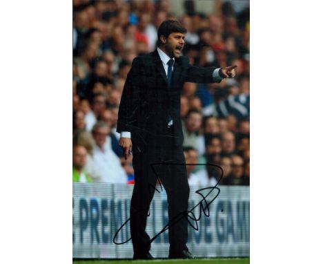 Football. Mauricio Pochettino Signed 12 x 8 inch Colour Photo Showing Mauricio Pochettino Barking Orders While Managing Totte