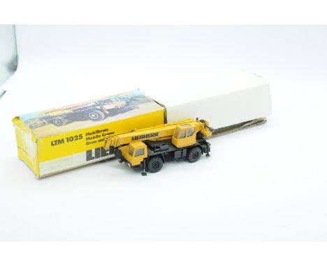 Conrad a boxed 1:50 Scale No.2083 LTM1025 Mobile Crane "LIEBHERR". Condition is Good Plus to Excellent (unchecked for complet