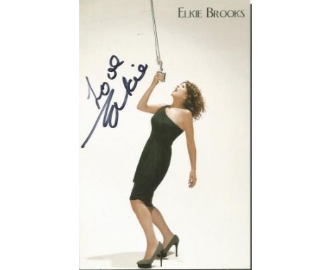 Elkie Brooks signed 8x5 colour photo. English singer, a vocalist with the bands Dada and Vinegar Joe, and later a solo artist