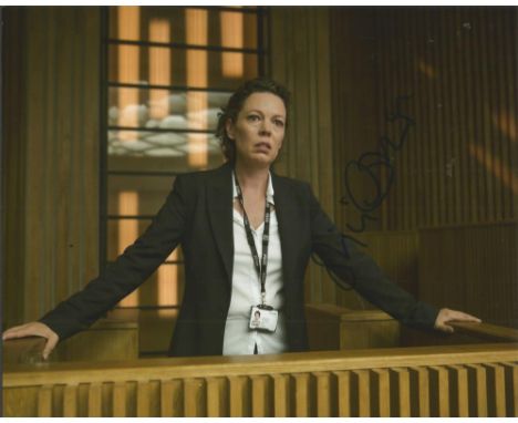 Olivia Colman signed 10x8 colour photo from Broadchurch. English actress first breakthrough was as Sophie Chapman in The Peep
