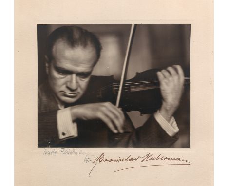 Huberman, Bronislaw, poln. Violin-Virtuose, einer der berühmtesten Violinisten des 20. Jahrhunderts, gründete 1936 das Paläst