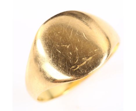 An Antique 18ct gold signet ring, setting height 11.8mm, size K, 3.4g 