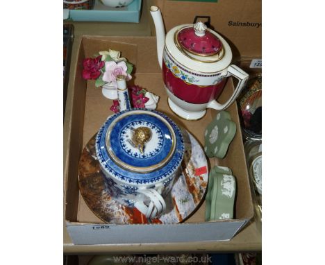 A quantity of china including blue and white oriental pattern Teapot, green Wedgwood jasperware trinket box and lid, an Aynsl