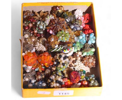 A quantity of Vintage Bakelite and plastic clip-on earrings 