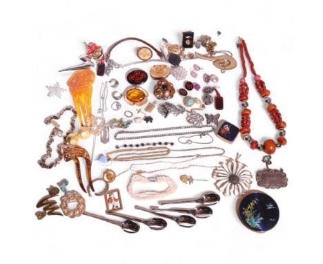 Various Vintage costume jewellery, including mother-of-pearl pig charm, marcasite brooches, pearl necklace, etc, in leather c