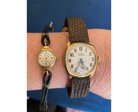 A 9ct gold Rotary Super Sports Vintage watch. Untested but winds and appears to run. With a champagne dial, Arabic numerals (