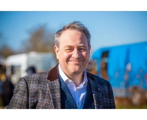 **For sale in aid of BBC Children in Need** Tour Brighton’s Royal Pavilion with Bargain Hunt expert Nick Hall: Tour Brighton’