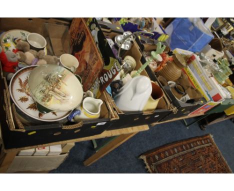 FIVE TRAYS OF ASSORTED CERAMICS AND SUNDRIES TO INCLUDE ROYAL WORCESTER, ROYAL DOULTON SERIESWARE ETC 