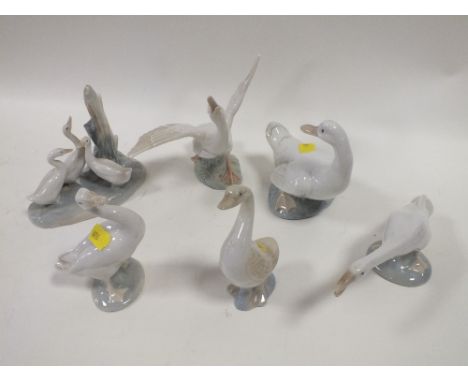 A COLLECTION OF LLADRO AND NAO BIRD FIGURES